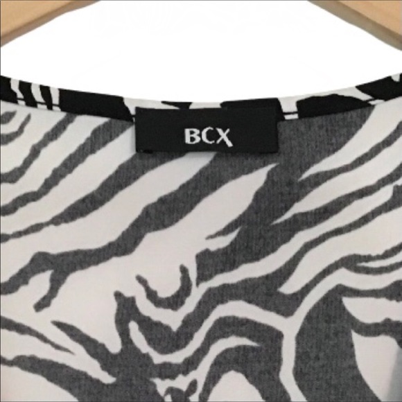 BCX Sleeveless Tank Top Size XS Front Layered Overlapping Animal Print Fabric - Picture 4 of 4